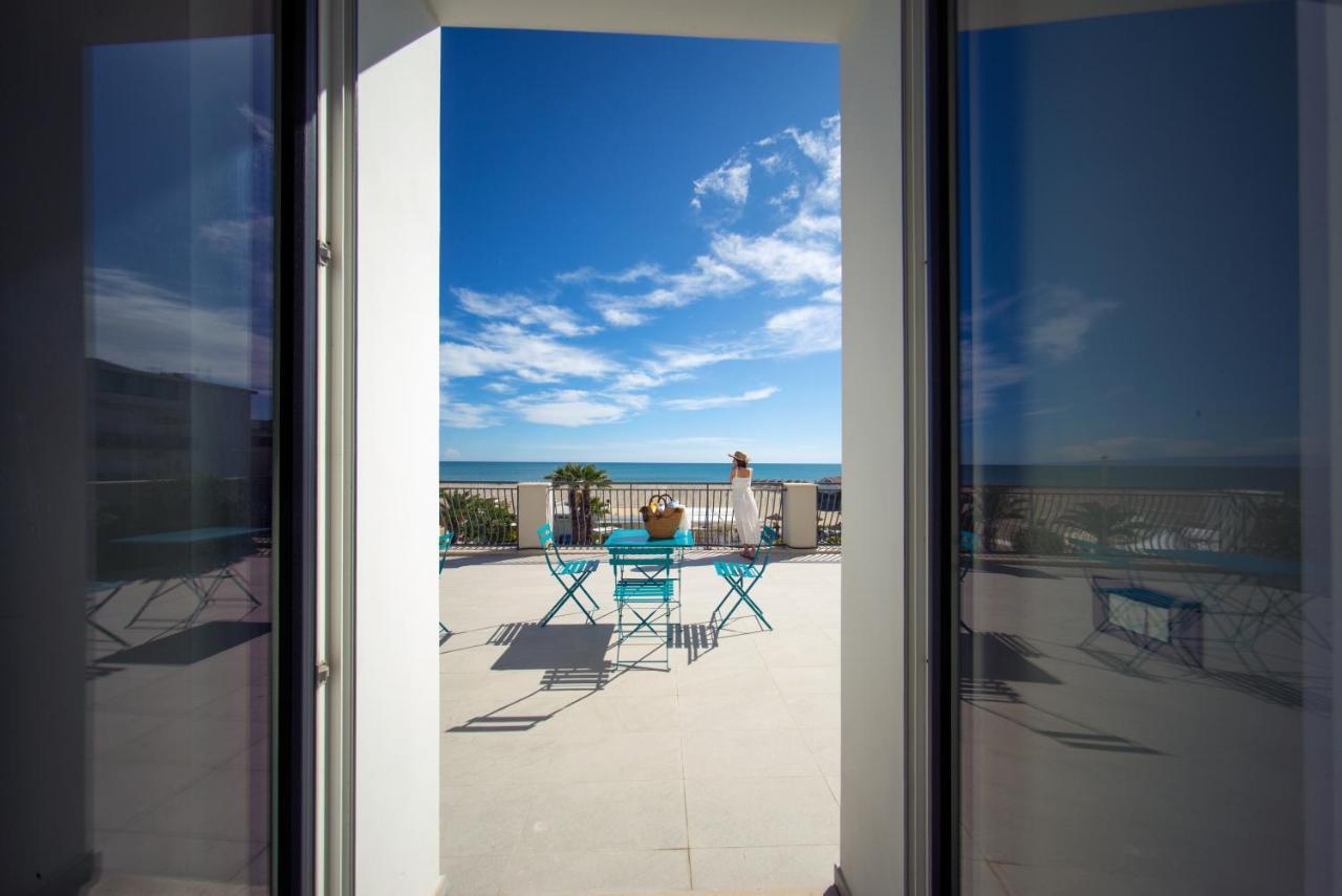Palazzo Novecento Apartment Margherita Di Savoia Ngoại thất bức ảnh