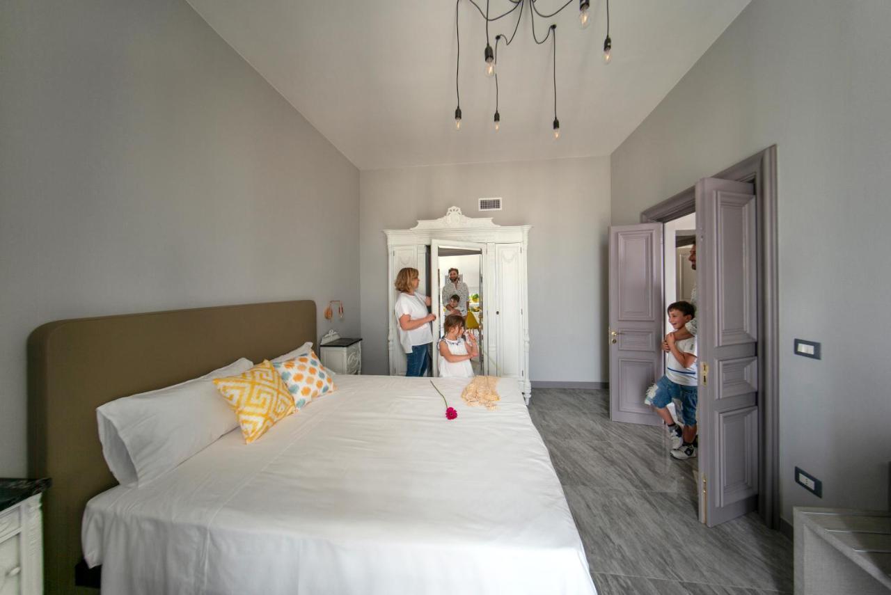 Palazzo Novecento Apartment Margherita Di Savoia Ngoại thất bức ảnh
