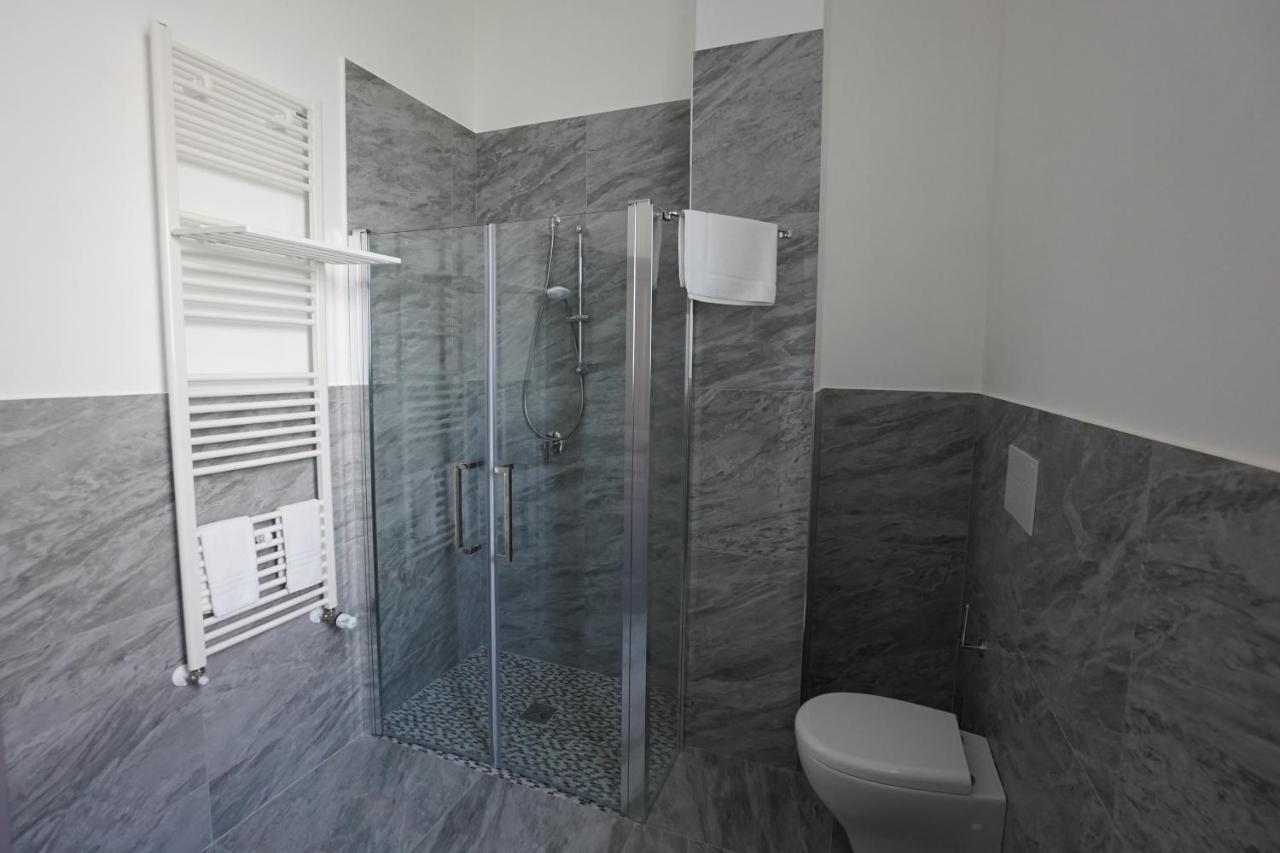 Palazzo Novecento Apartment Margherita Di Savoia Ngoại thất bức ảnh
