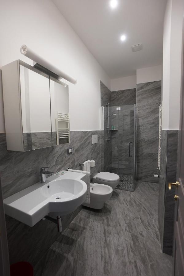 Palazzo Novecento Apartment Margherita Di Savoia Ngoại thất bức ảnh